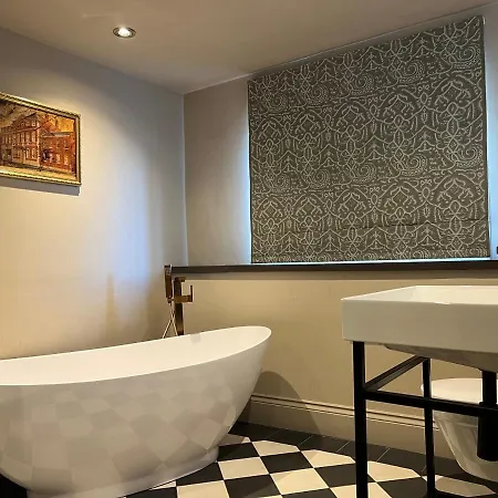 The Plough Herberg 5*