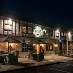The Plough 5*