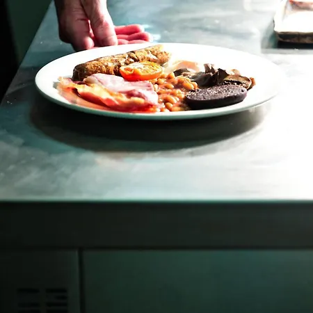 Fogadó The Plough 5*