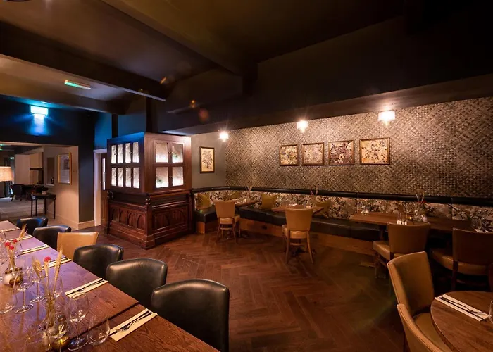 The Plough 宾馆 5*