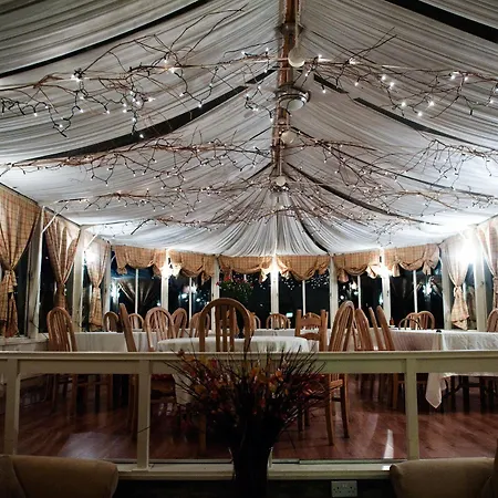 Мини-отель The Plough